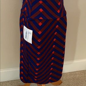 Small Lularoe Cassie nwt